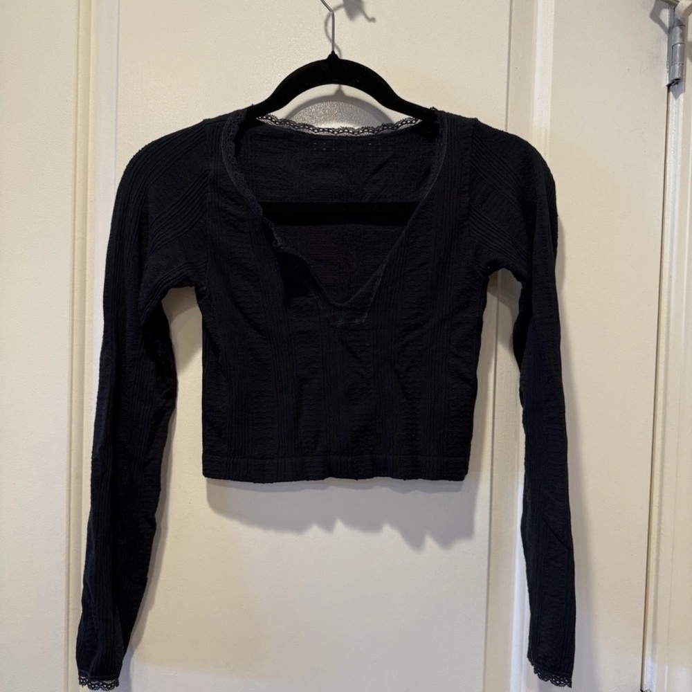 Urban Outfitters Out From Under Black Long Sleeve Crop Top Size M/L